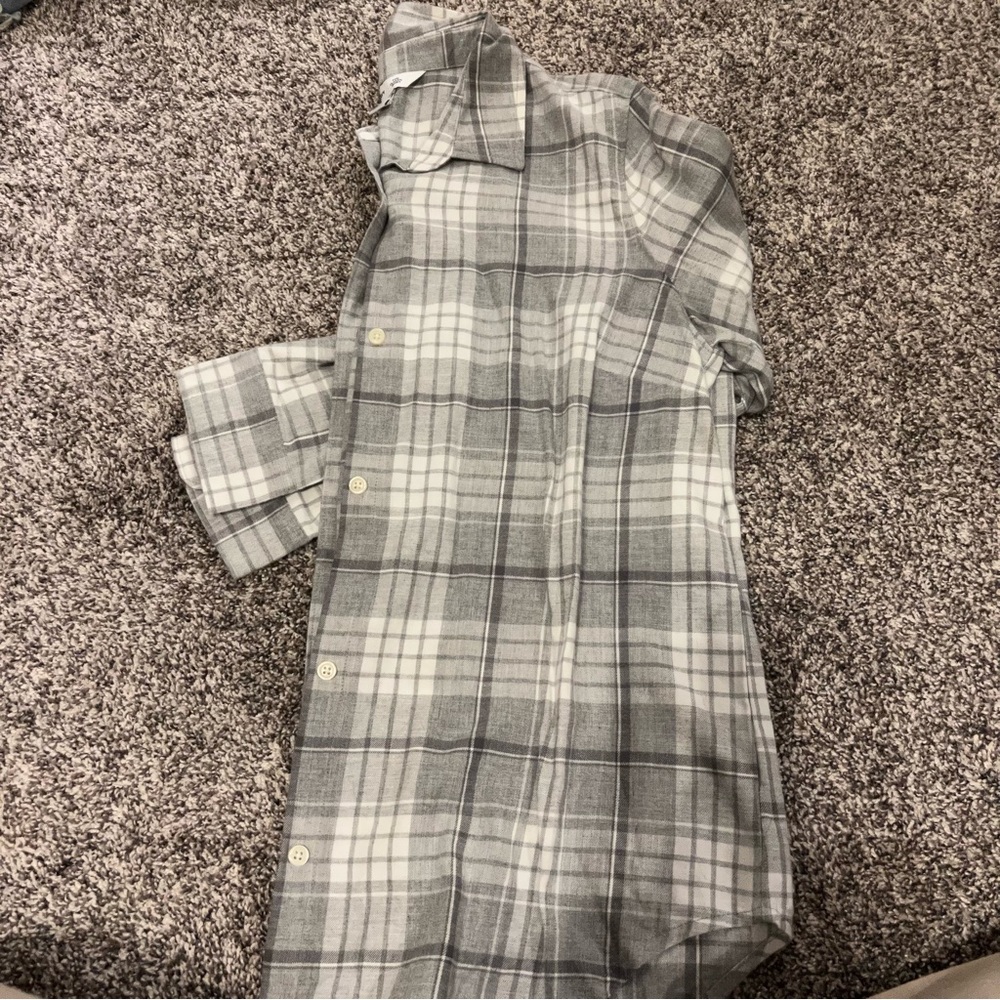 Old navy flannel - Picture 2 of 3